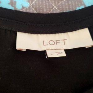 Loft, Large, Black w/ keyhole arms